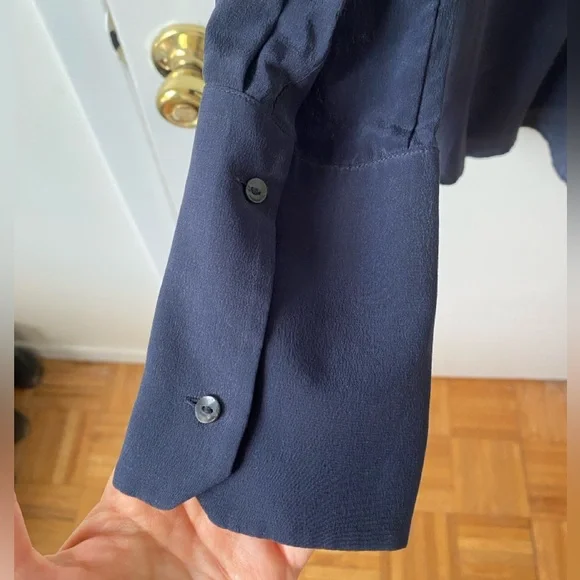 & Other Stories silk blouse, size 4, blue grey, 100% silk - Picture 9 of 10